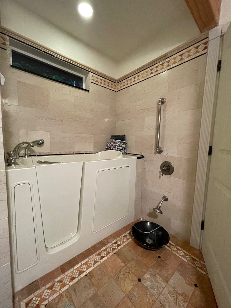 Furnished Finder property 377915_4 photo 8