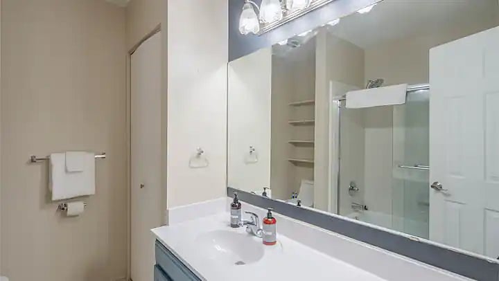 Furnished Finder property 377991_1 photo 7