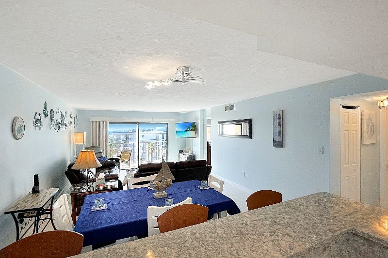 Furnished Finder property 377994_1 photo 4
