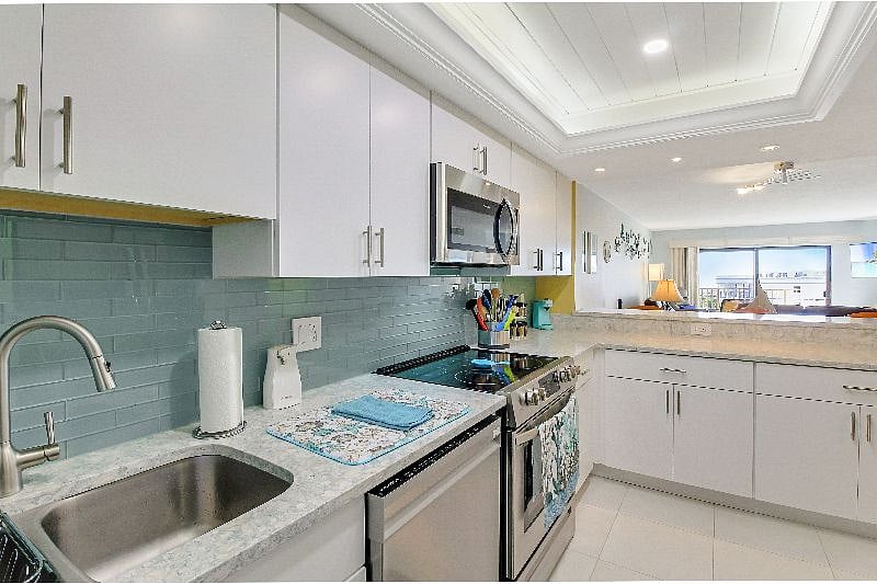 Furnished Finder property 377994_1 photo 12
