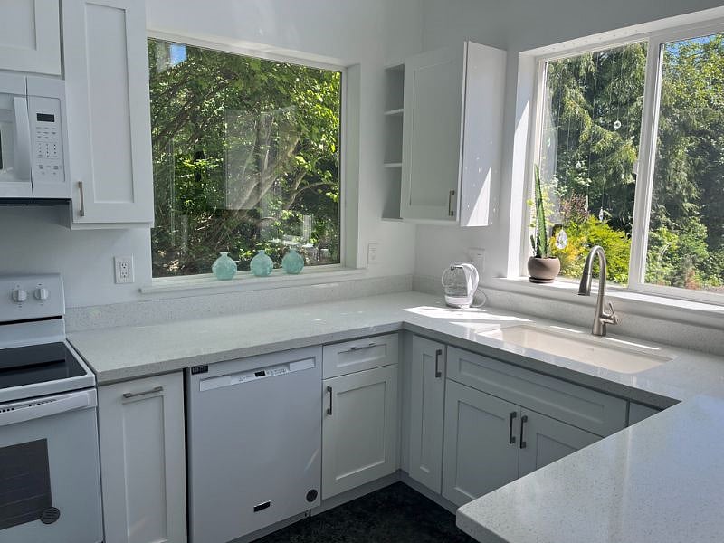Furnished Finder property 378065_1 photo 13