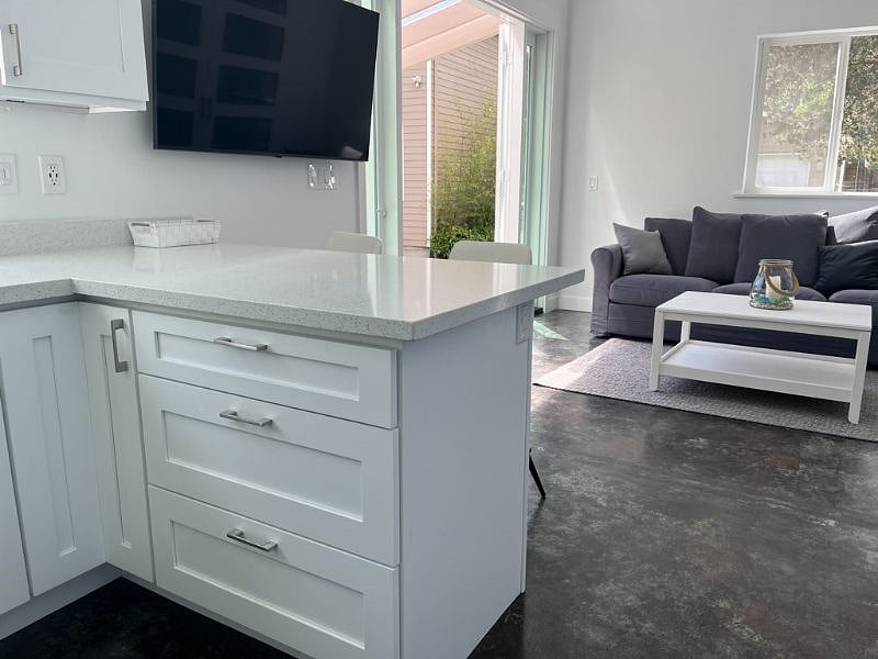 Furnished Finder property 378065_1 photo 33