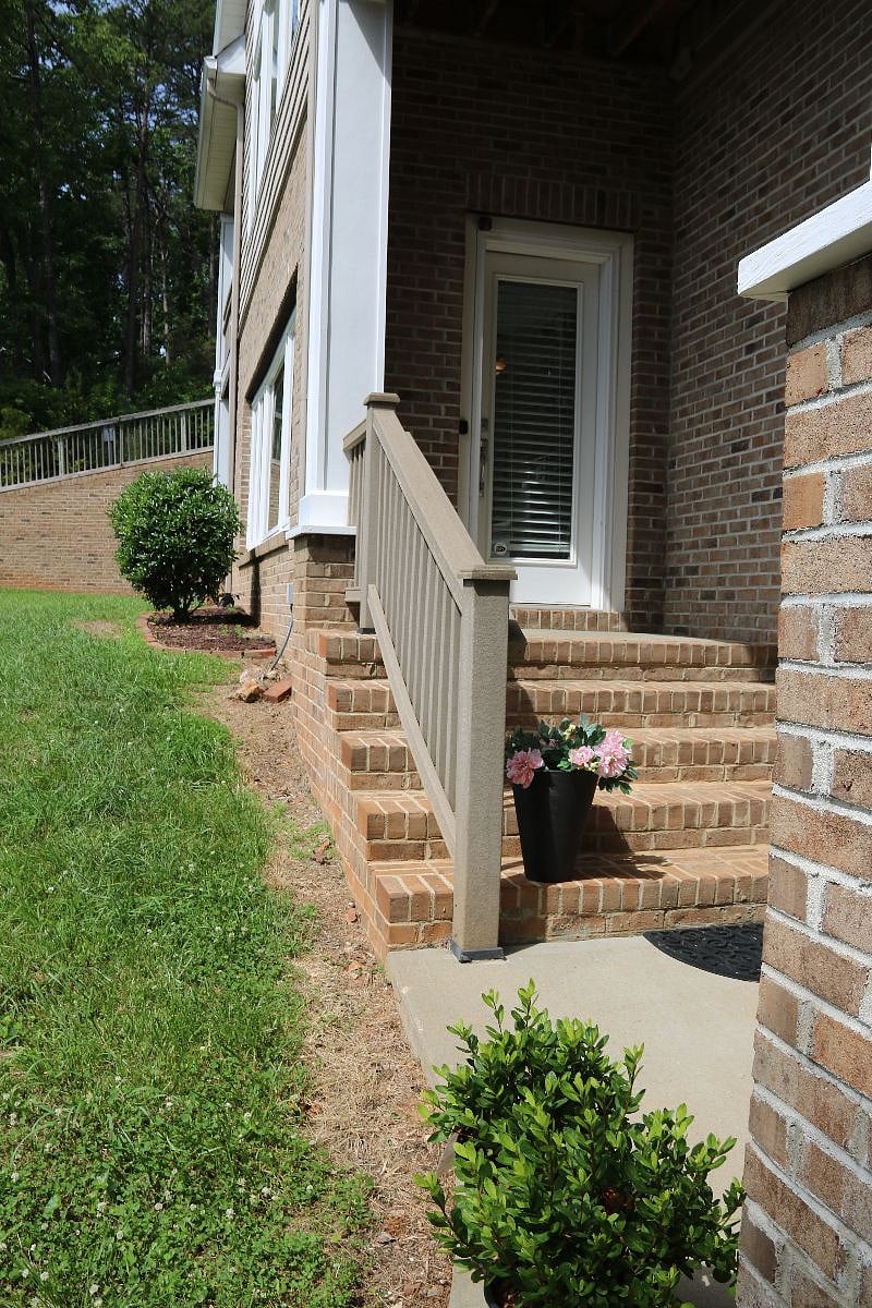 Furnished Finder property 378120_2 photo 7