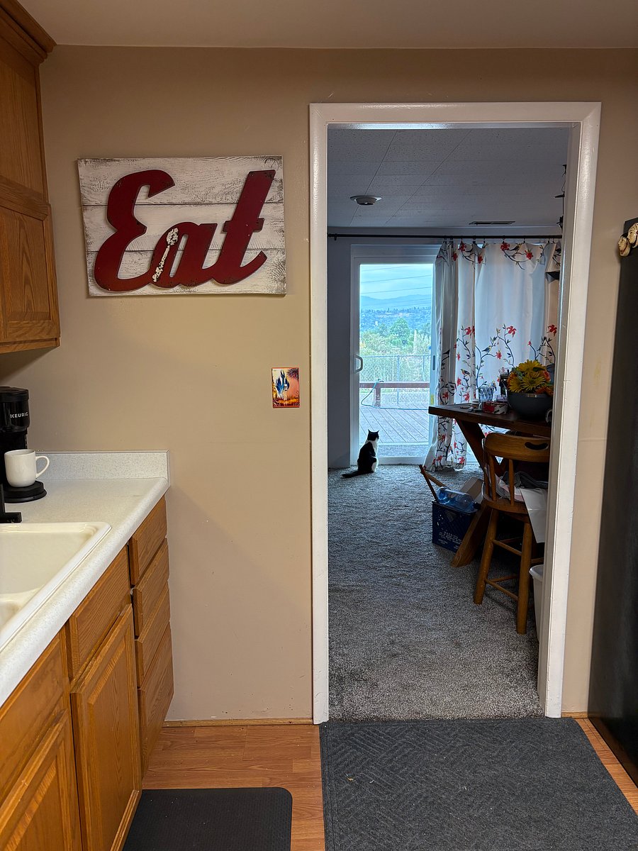 Furnished Finder property 378126_1 photo 6
