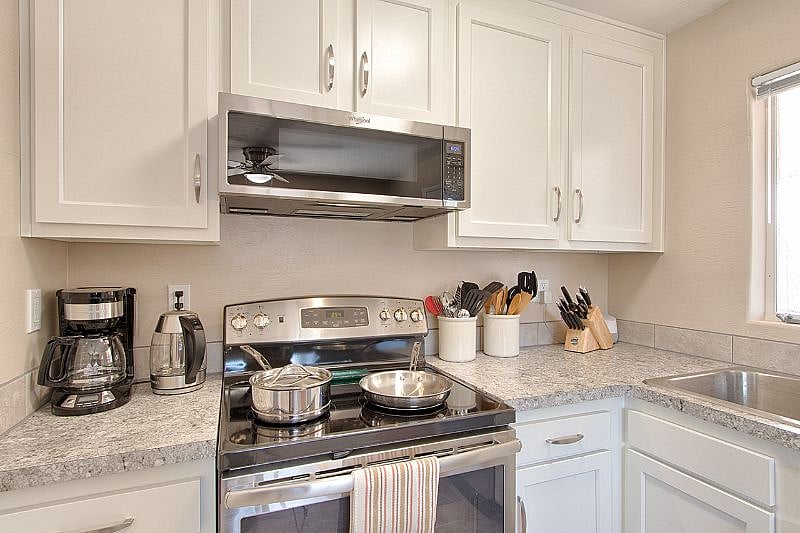 Furnished Finder property 378253_1 photo 3