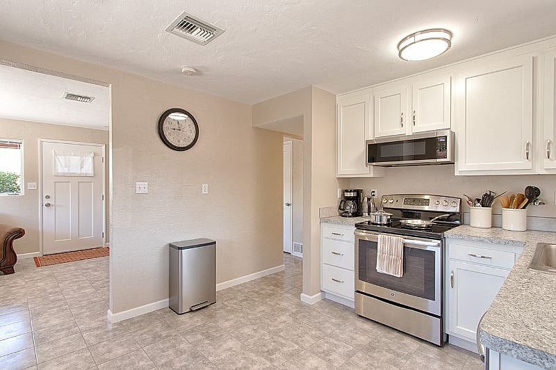 Furnished Finder property 378253_1 photo 4