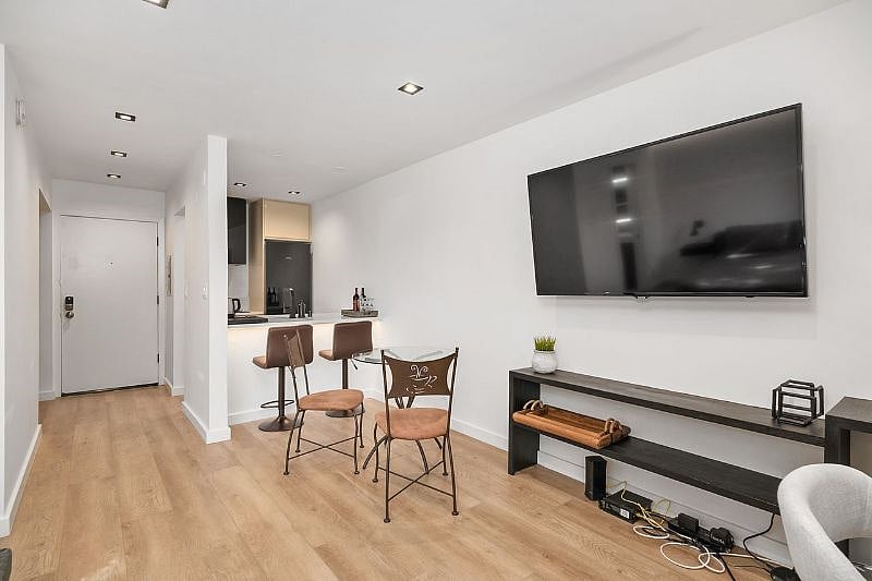 Furnished Finder property 378261_1 photo 10