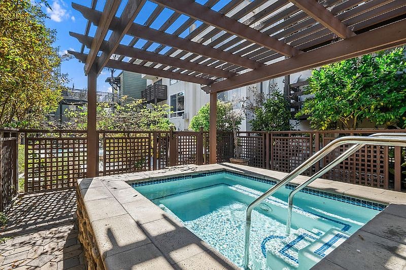 Furnished Finder property 378261_1 photo 19