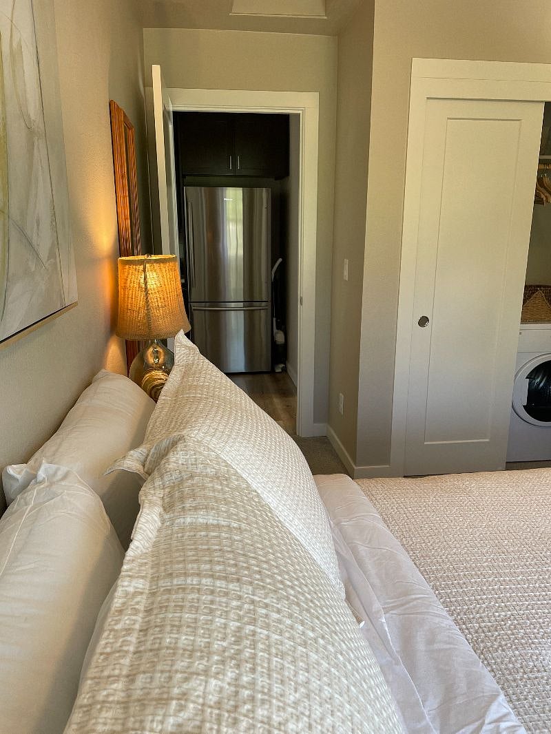 Furnished Finder property 378321_1 photo 9