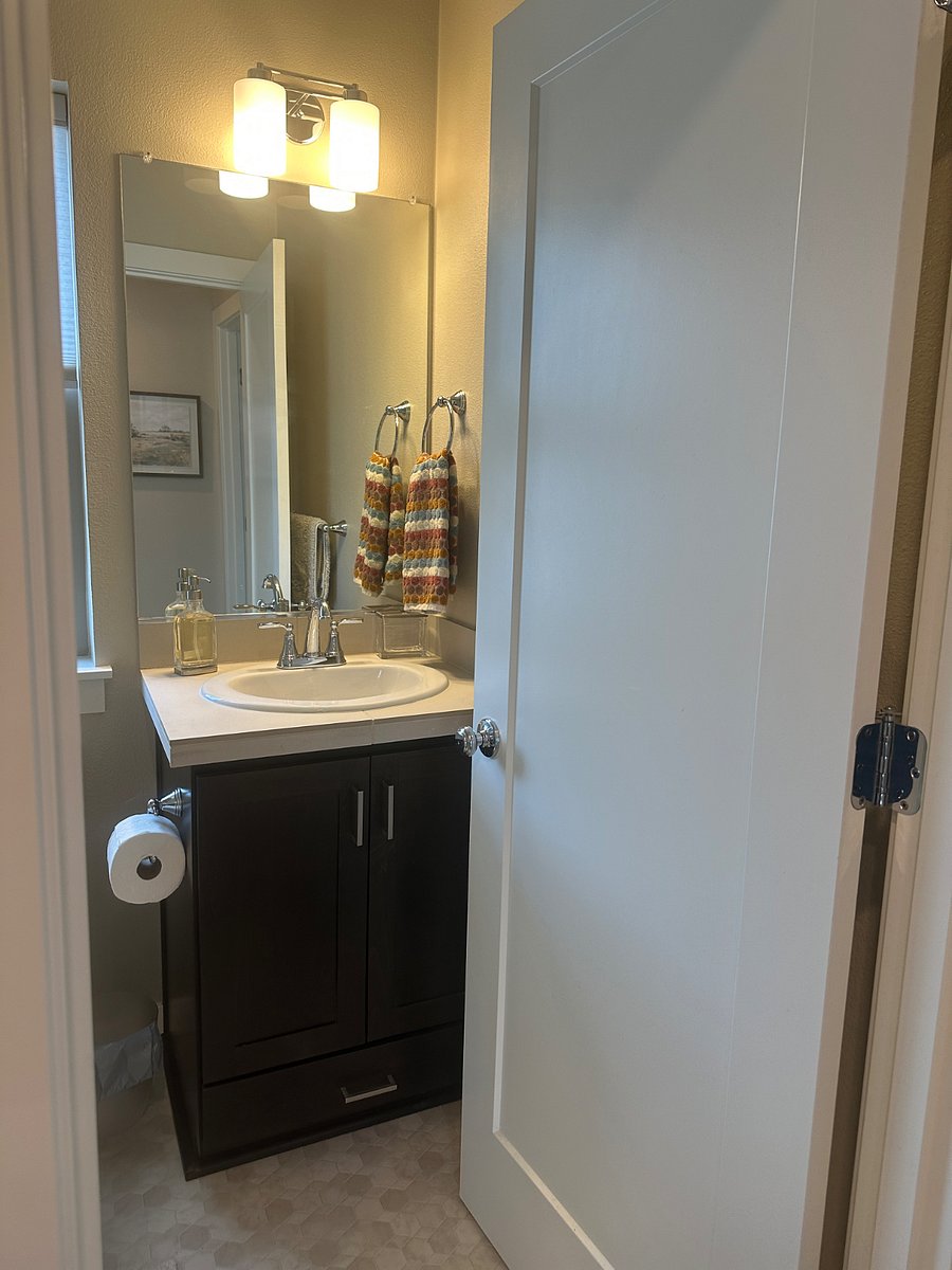 Furnished Finder property 378321_1 photo 12