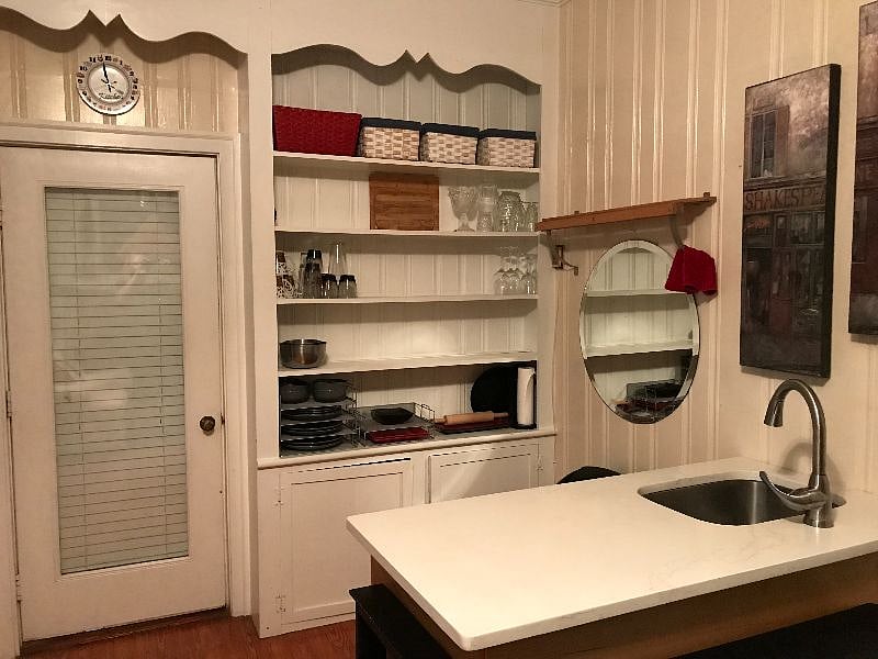 Quartz countertops 