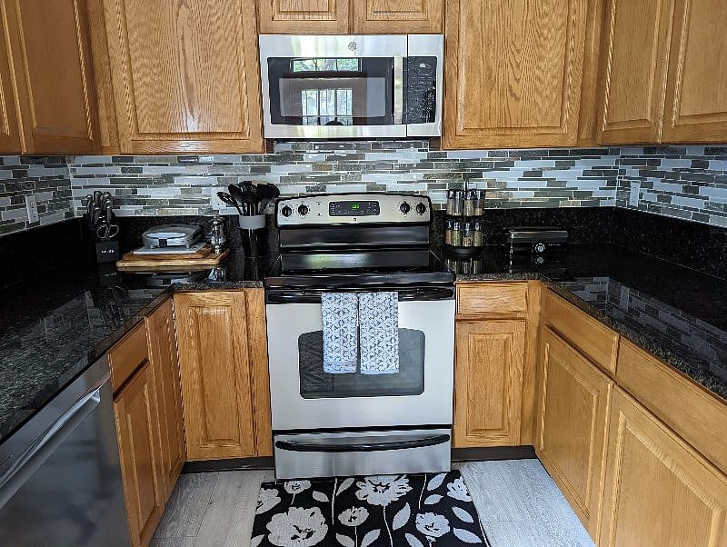 Furnished Finder property 378386_1 photo 102