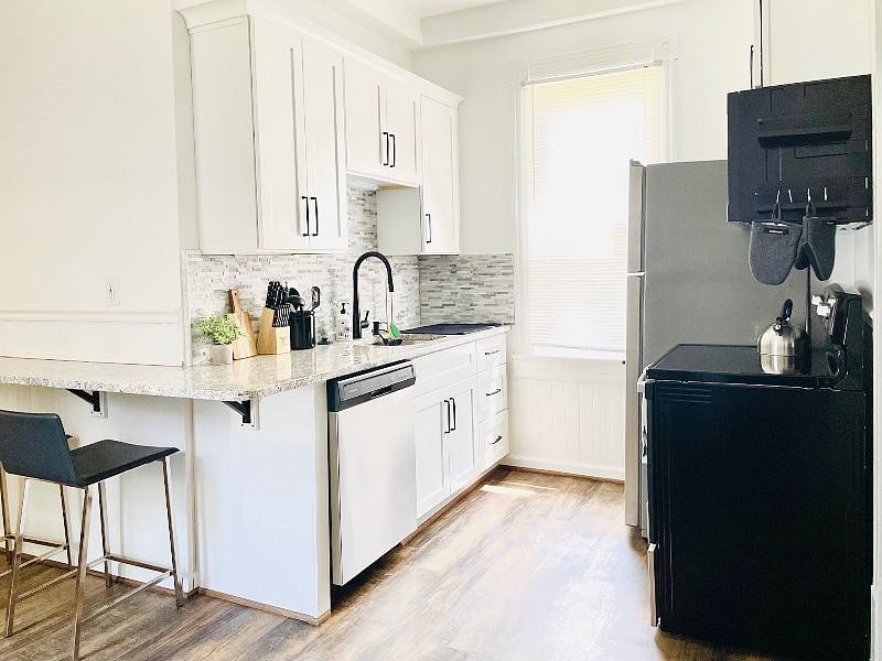 Fully-equipped kitchen