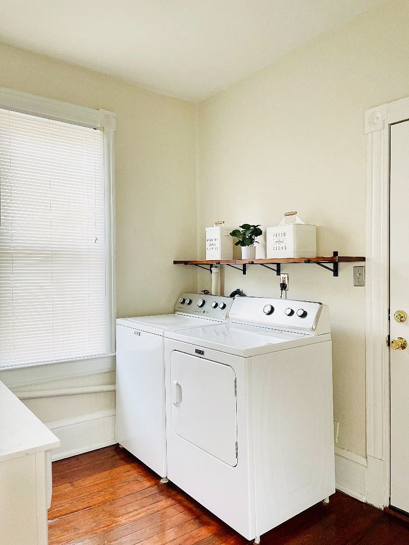 In-unit laundry