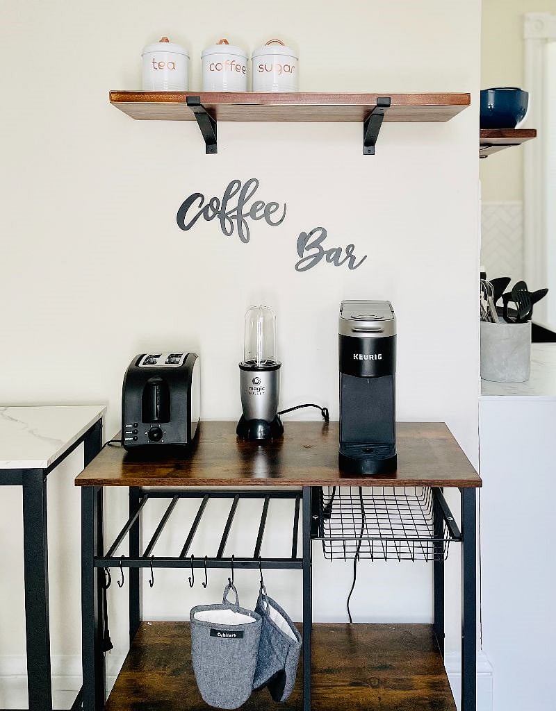 Coffee / tea bar
