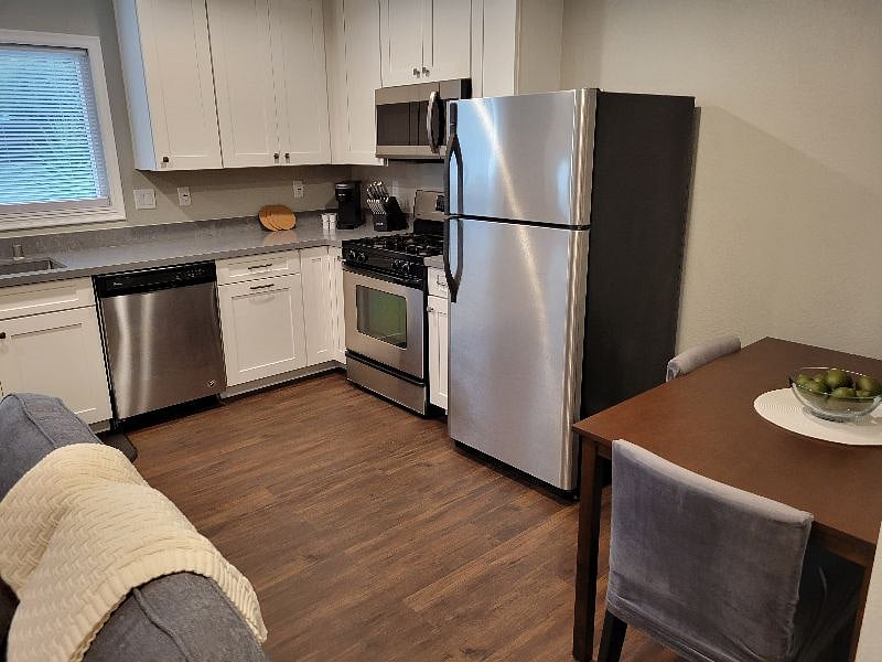 Furnished Finder property 378412_1 photo 7