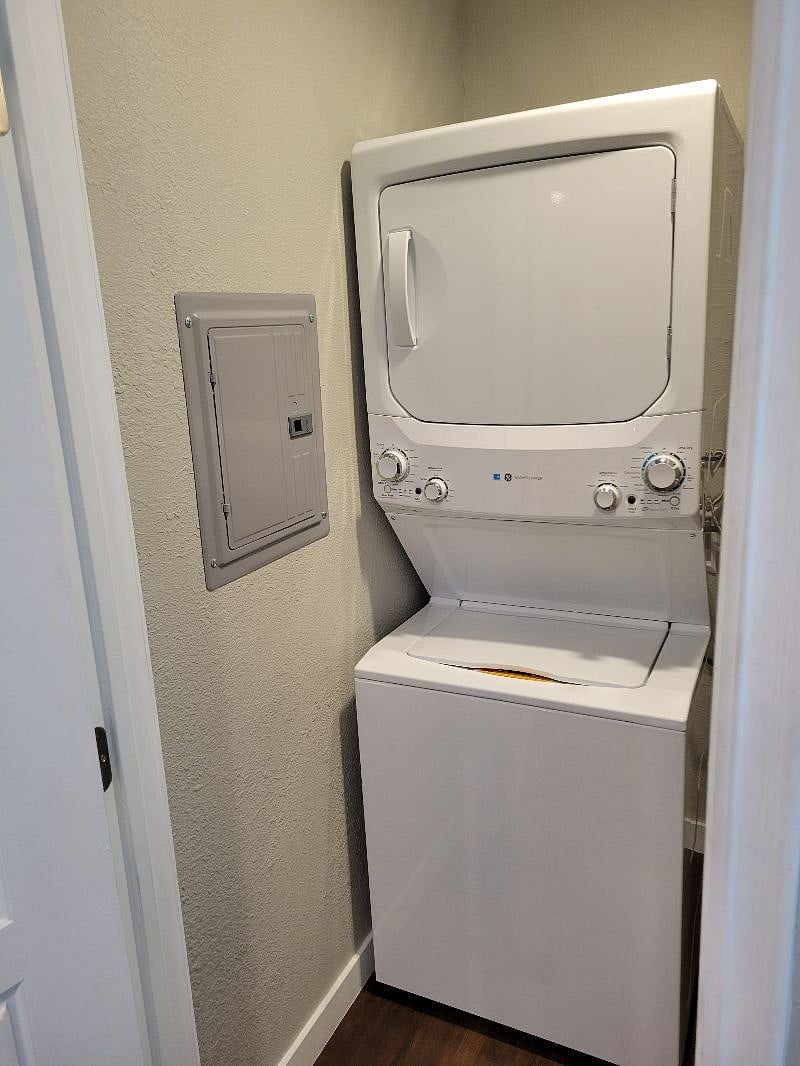 Furnished Finder property 378412_1 photo 22