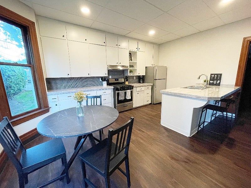 Fully equipped kitchen