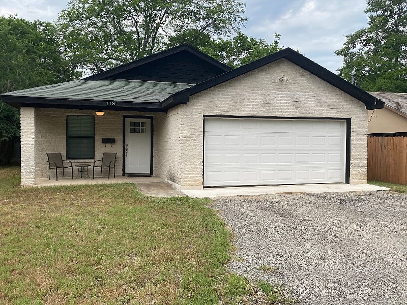Furnished Finder property 378511_1 photo 1