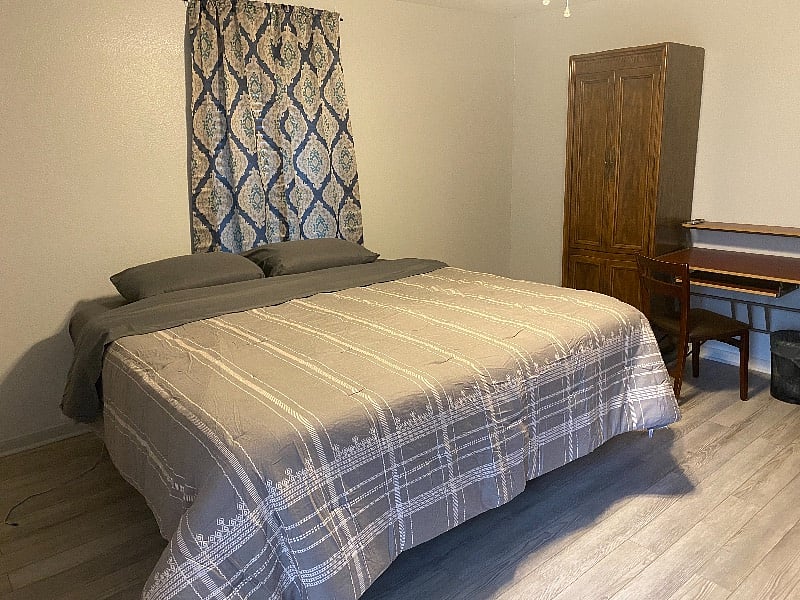 Furnished Finder property 378511_1 photo 3