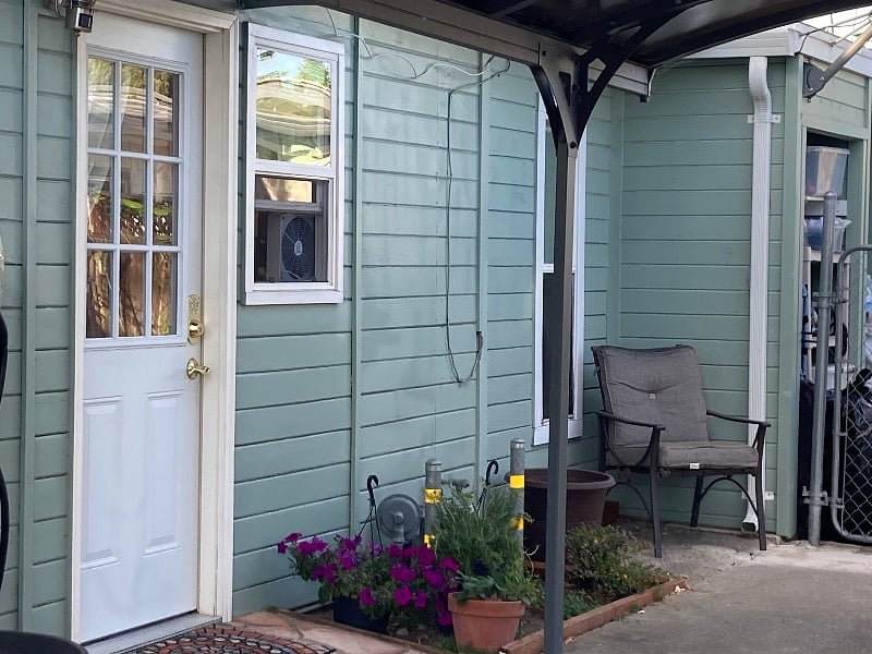 Window fan - or Air Conditioning unit can be placed here