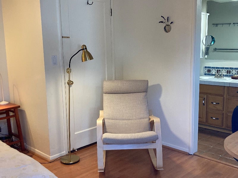 Easy chair with lamp