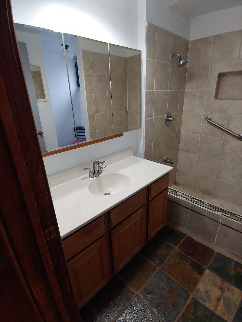 Furnished Finder property 378592_1 photo 6