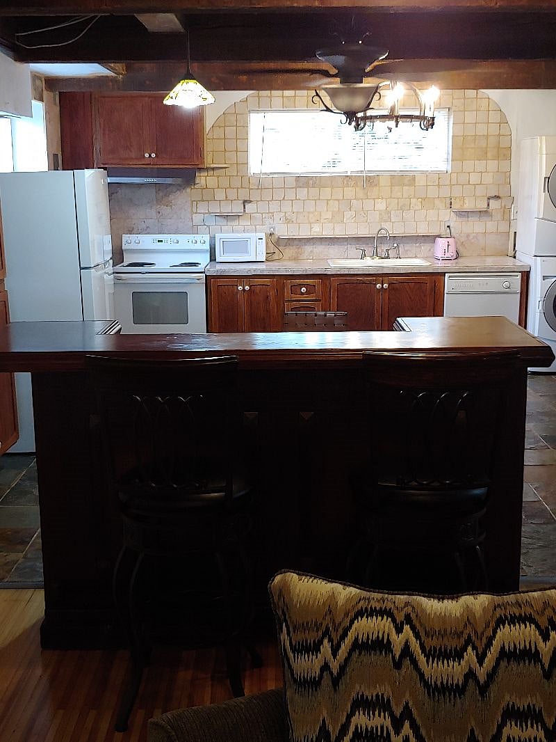Furnished Finder property 378592_1 photo 10