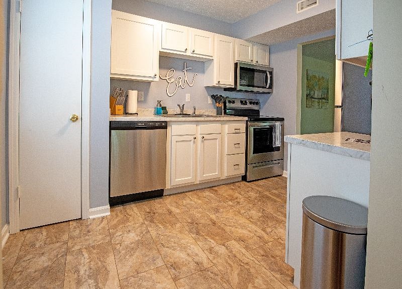 Furnished Finder property 378613_1 photo 6