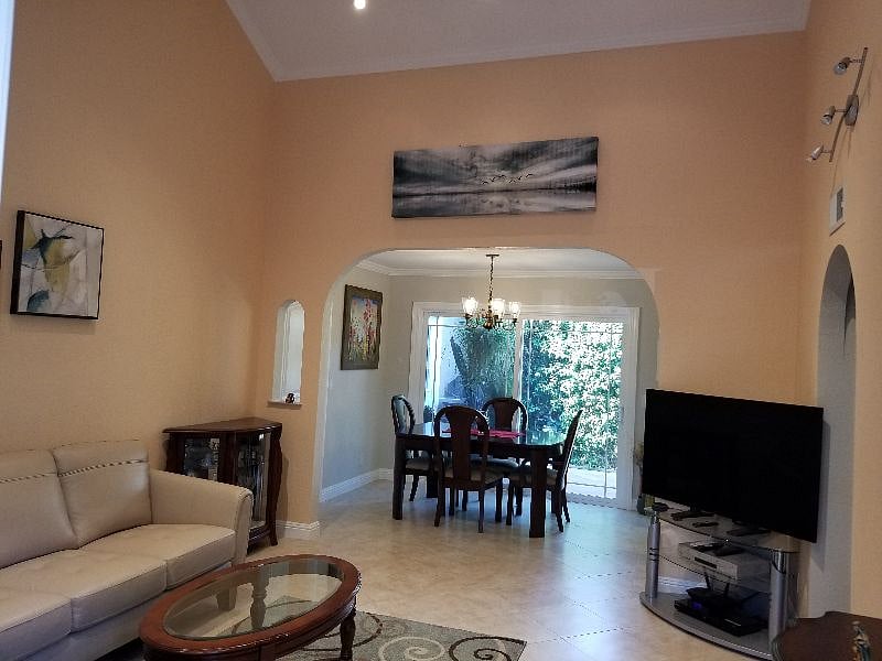 Furnished Finder property 378628_1 photo 7