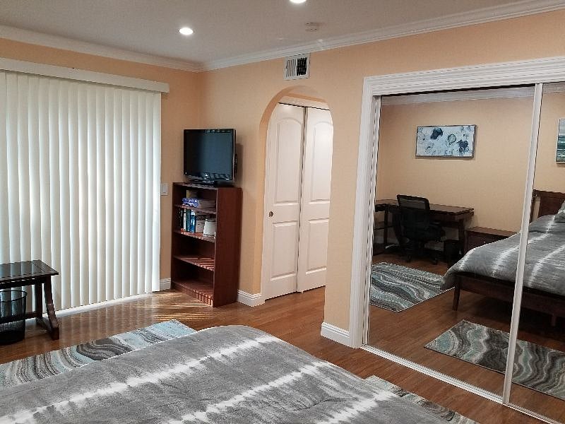 Furnished Finder property 378628_1 photo 16