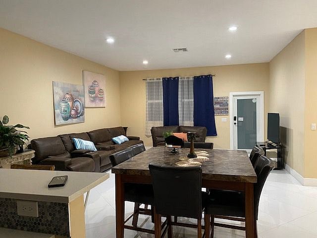 Furnished Finder property 378714_1 photo 12