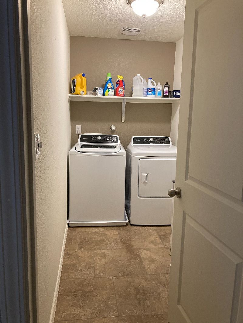 Furnished Finder property 378741_1 photo 5