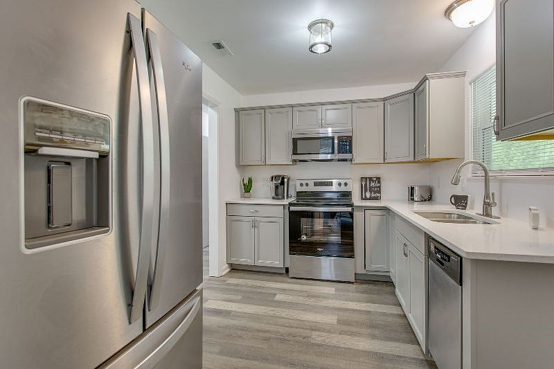 Furnished Finder property 378742_1 photo 12