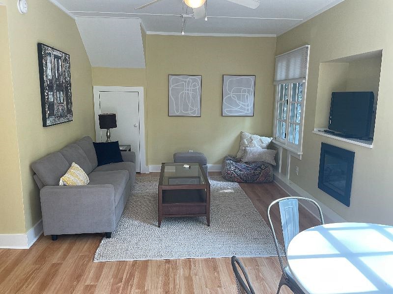 Furnished Finder property 378744_1 photo 3