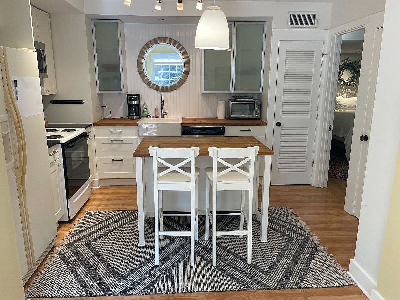 Furnished Finder property 378744_1 photo 4