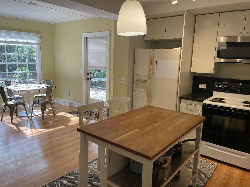 Furnished Finder property 378744_1 photo 9