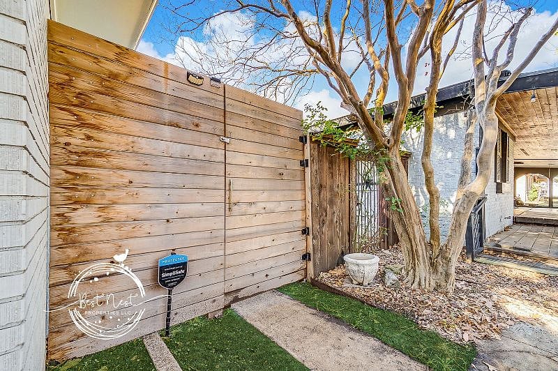 Private gated entrance to apartment. 