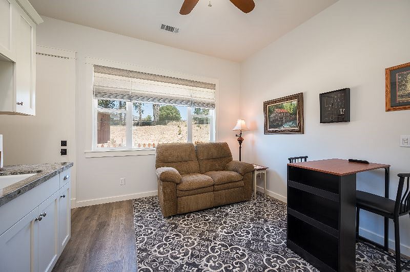 Furnished Finder property 378932_1 photo 6