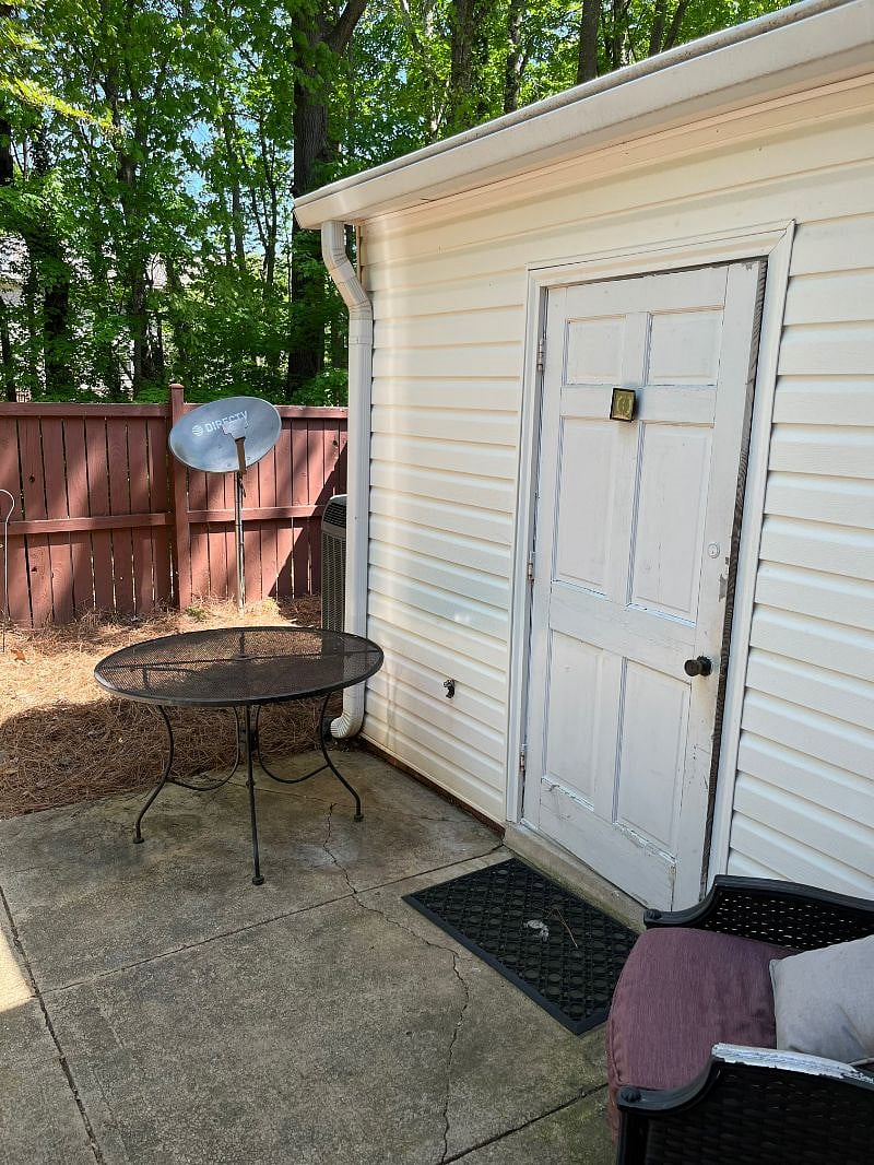 Furnished Finder property 379003_1 photo 25