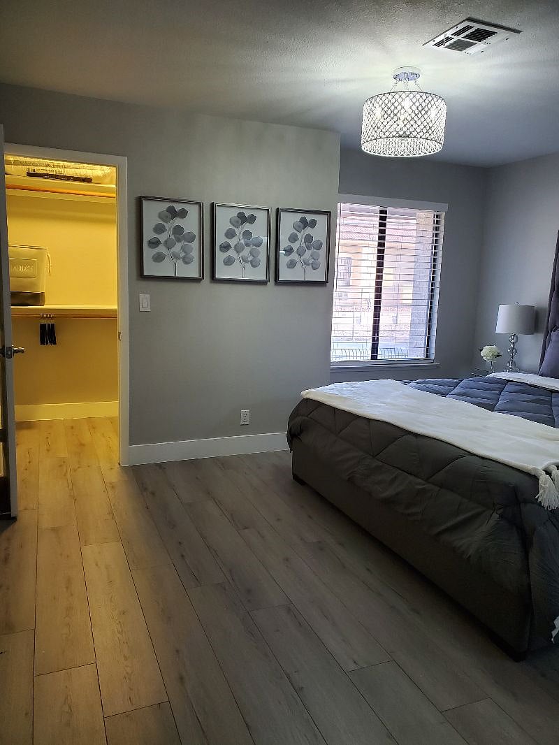 Furnished Finder property 379010_1 photo 9