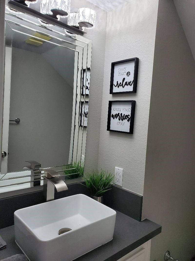 Furnished Finder property 379010_1 photo 7