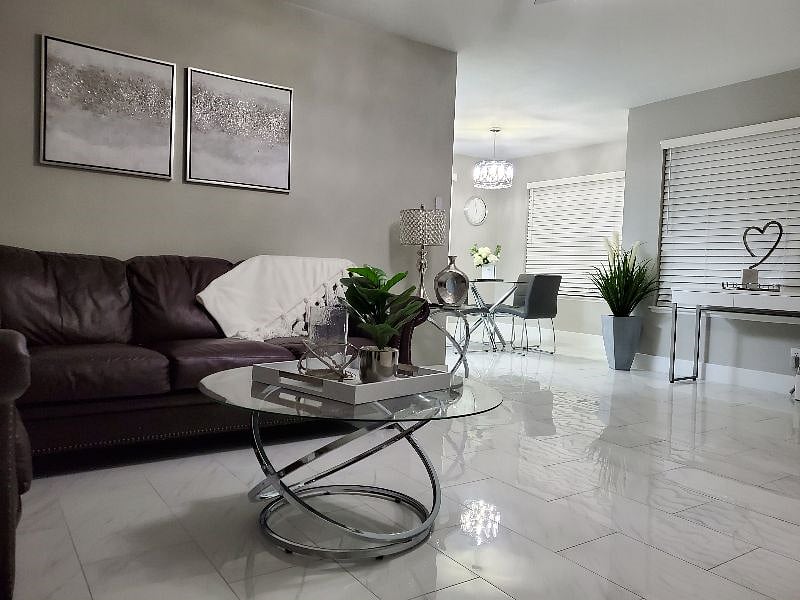 Furnished Finder property 379010_1 photo 5