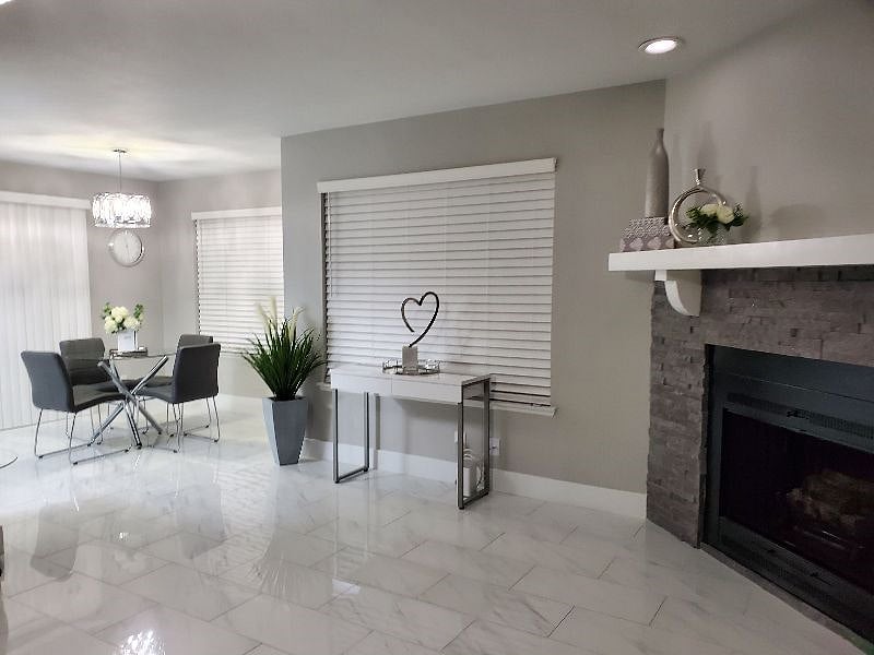 Furnished Finder property 379010_1 photo 14