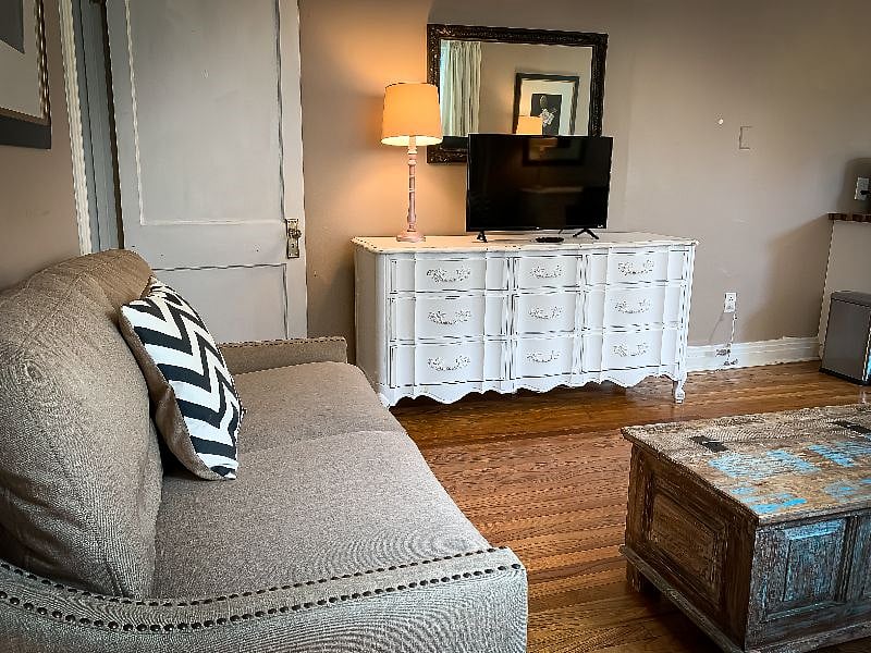 Furnished Finder property 379030_1 photo 12