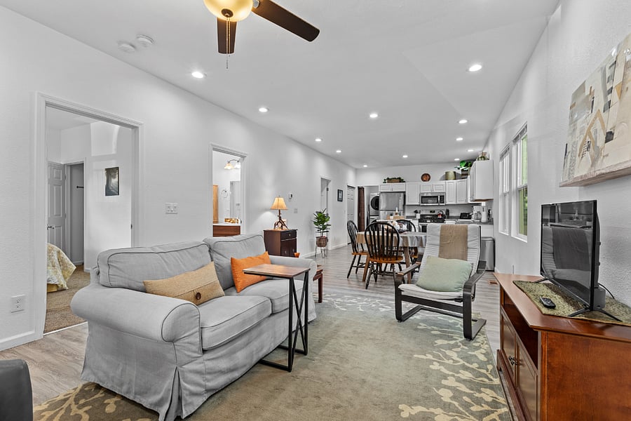 Furnished Finder property 379040_1 photo 6