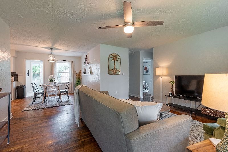 Furnished Finder property 379070_1 photo 5