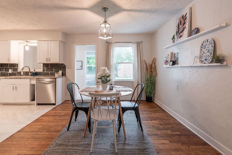 Furnished Finder property 379070_1 photo 7