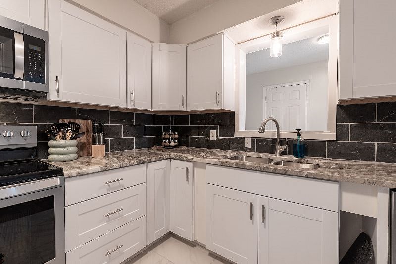 Furnished Finder property 379070_1 photo 9