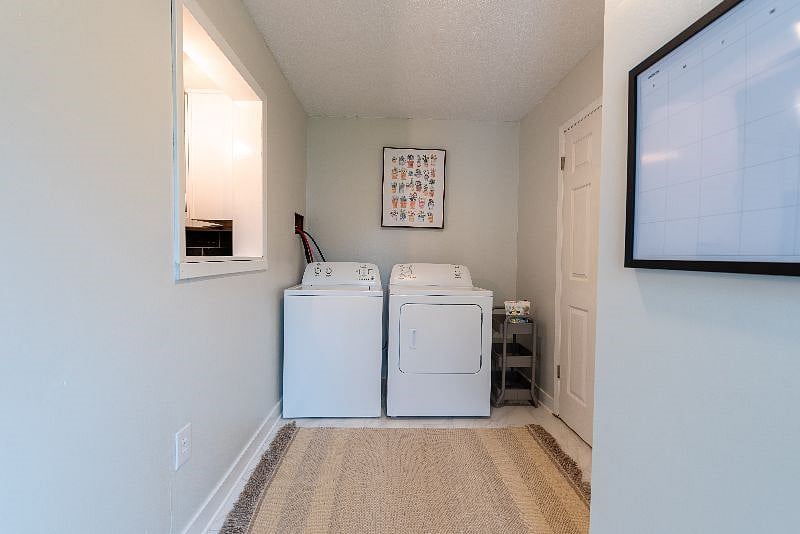 Furnished Finder property 379070_1 photo 23